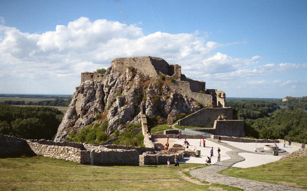 Devin castle (1)